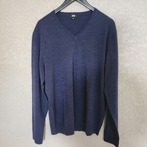 Uniqlo Wool Men's Blue Sweater V- Neck Size Large